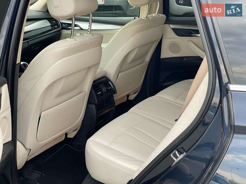 Позашляховик / Кросовер BMW X5 2015 в Ужгороді