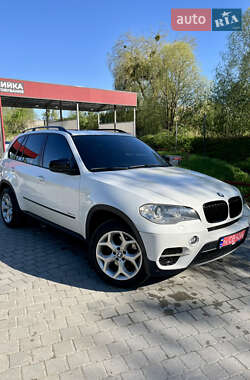 Внедорожник / Кроссовер BMW X5 2011 в 