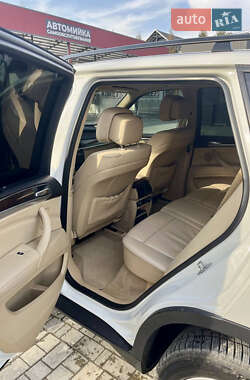 Внедорожник / Кроссовер BMW X5 2011 в 