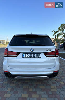 Позашляховик / Кросовер BMW X5 2013 в 
