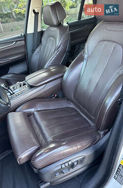 Позашляховик / Кросовер BMW X5 2013 в 