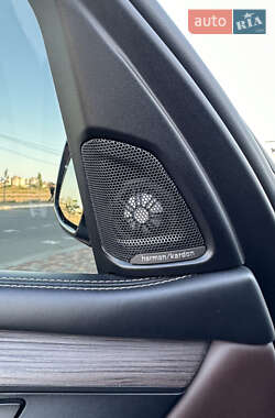 Позашляховик / Кросовер BMW X5 2013 в 
