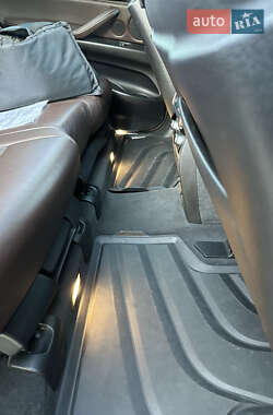 Позашляховик / Кросовер BMW X5 2013 в 