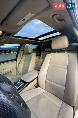Внедорожник / Кроссовер BMW X5 2011 в 