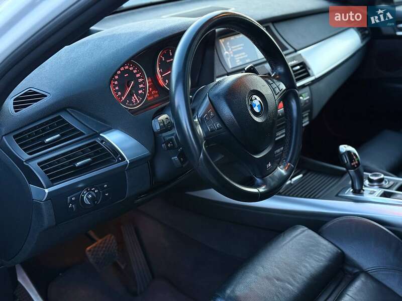 Позашляховик / Кросовер BMW X5 2011 в Миколаєві
