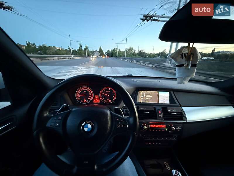 Позашляховик / Кросовер BMW X5 2011 в Миколаєві