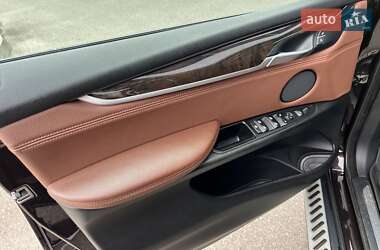 Позашляховик / Кросовер BMW X5 2015 в 