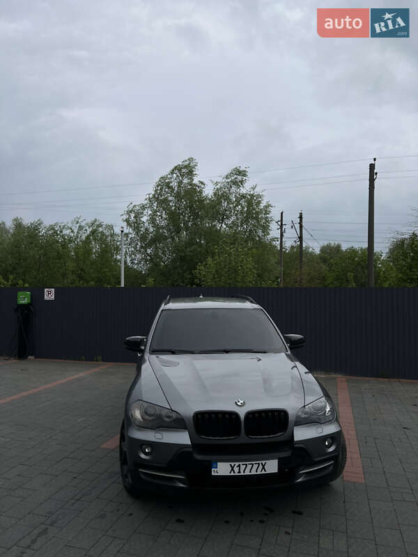 Внедорожник / Кроссовер BMW X5 2008 в 