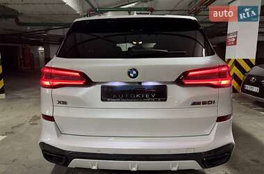 Позашляховик / Кросовер BMW X5 2021 в 