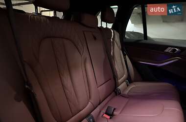 Позашляховик / Кросовер BMW X5 2021 в 
