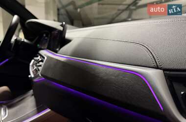 Позашляховик / Кросовер BMW X5 2021 в 