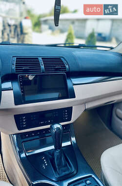 Внедорожник / Кроссовер BMW X5 2004 в 