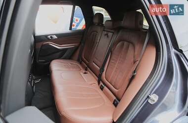 Позашляховик / Кросовер BMW X5 2021 в 