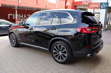 Позашляховик / Кросовер BMW X5 2019 в 