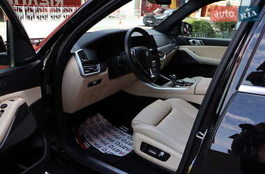 Позашляховик / Кросовер BMW X5 2019 в 