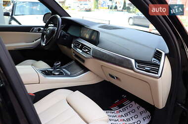 Позашляховик / Кросовер BMW X5 2019 в 