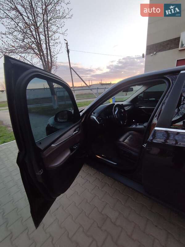 Позашляховик / Кросовер BMW X5 2016 в Києві