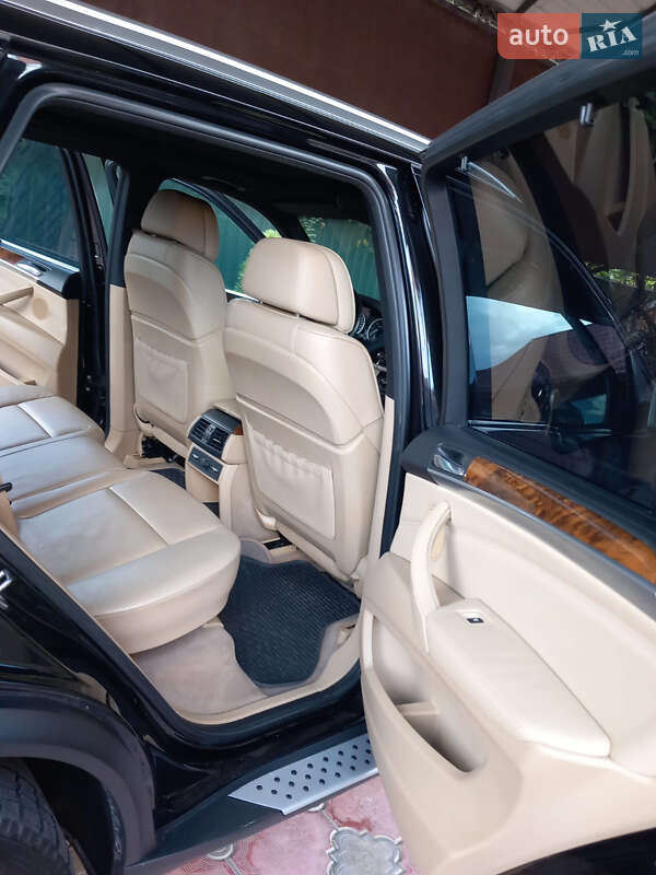Позашляховик / Кросовер BMW X5 2010 в Ізмаїлі
