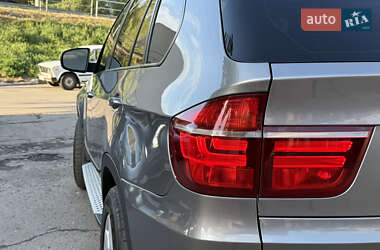 Внедорожник / Кроссовер BMW X5 2011 в 