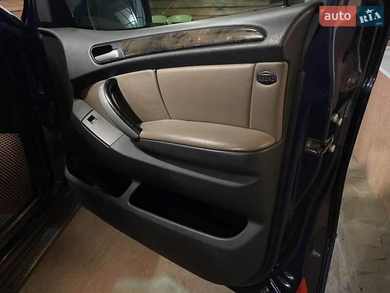 Внедорожник / Кроссовер BMW X5 2005 в Днепре