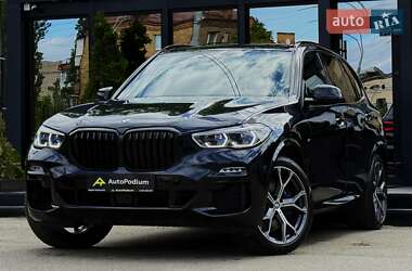 Позашляховик / Кросовер BMW X5 2021 в 