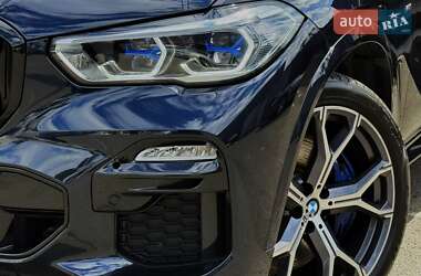 Позашляховик / Кросовер BMW X5 2021 в 