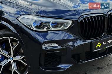 Позашляховик / Кросовер BMW X5 2021 в 