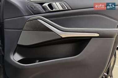 Позашляховик / Кросовер BMW X5 2021 в 