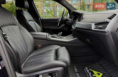 Позашляховик / Кросовер BMW X5 2021 в 