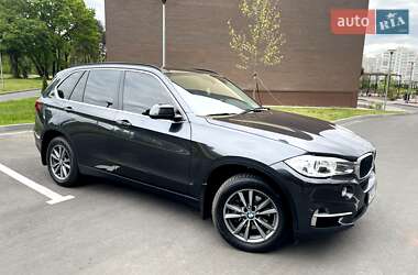 Позашляховик / Кросовер BMW X5 2015 в 