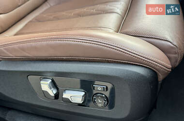 Внедорожник / Кроссовер BMW X5 2019 в 