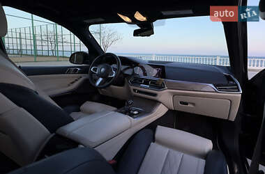 Внедорожник / Кроссовер BMW X5 2019 в 