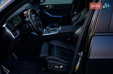 Позашляховик / Кросовер BMW X5 2019 в 