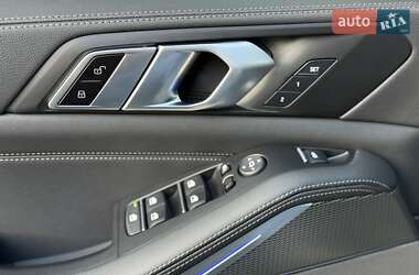 Позашляховик / Кросовер BMW X5 2022 в 