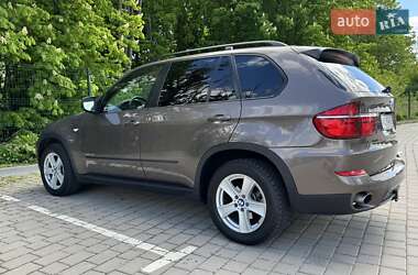 Внедорожник / Кроссовер BMW X5 2010 в 