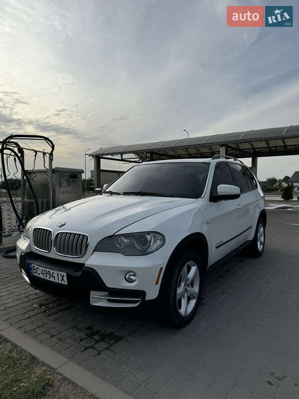 Позашляховик / Кросовер BMW X5 2010 в 