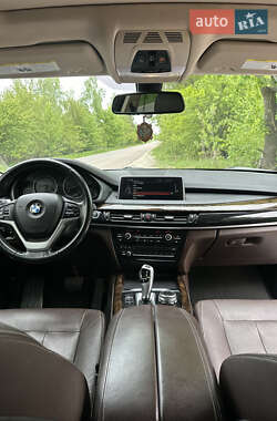 Внедорожник / Кроссовер BMW X5 2015 в 