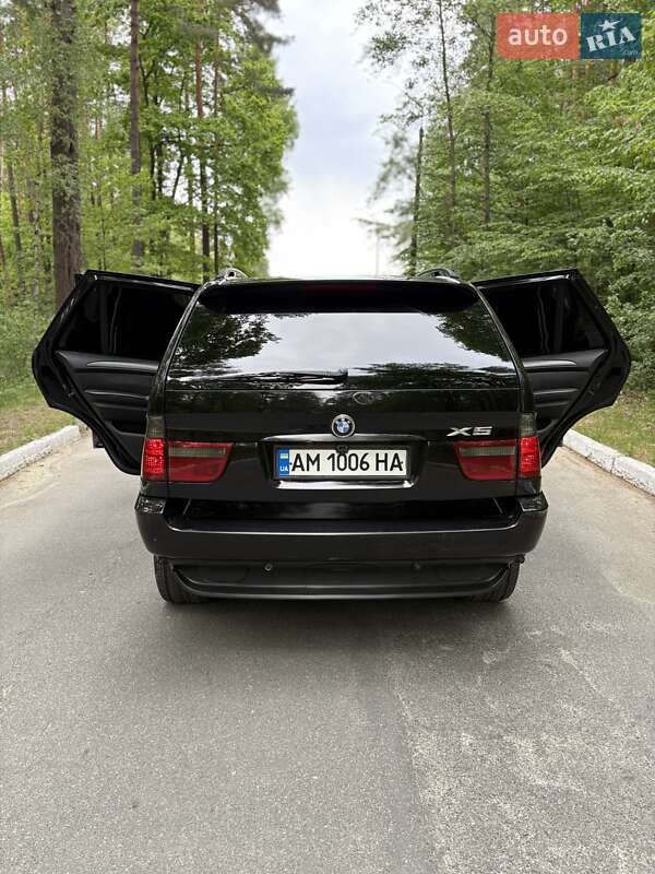 Внедорожник / Кроссовер BMW X5 2005 в Малине