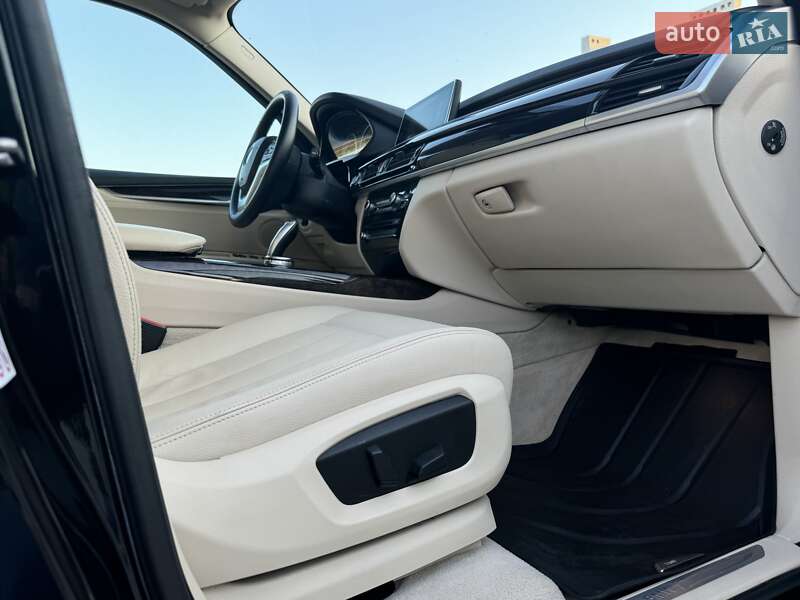 Позашляховик / Кросовер BMW X5 2015 в Одесі