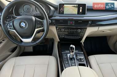 Внедорожник / Кроссовер BMW X5 2015 в 