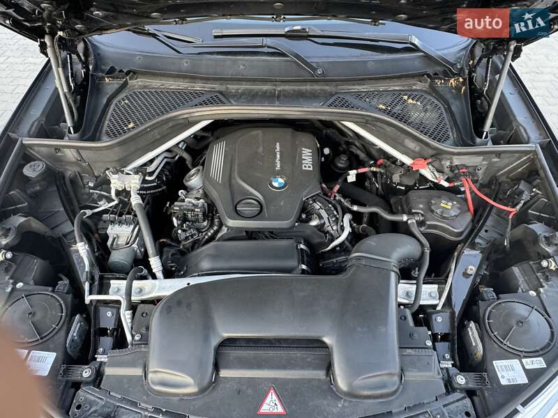 Позашляховик / Кросовер BMW X5 2015 в Одесі