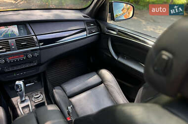 Позашляховик / Кросовер BMW X5 2010 в 