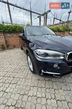 Позашляховик / Кросовер BMW X5 2014 в 