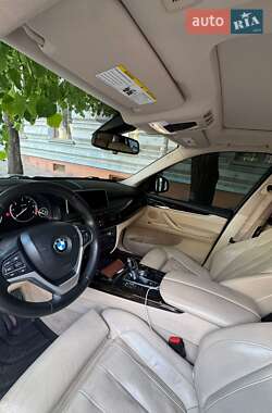 Позашляховик / Кросовер BMW X5 2014 в 