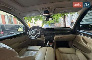 Позашляховик / Кросовер BMW X5 2014 в 
