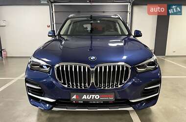 Позашляховик / Кросовер BMW X5 2021 в 