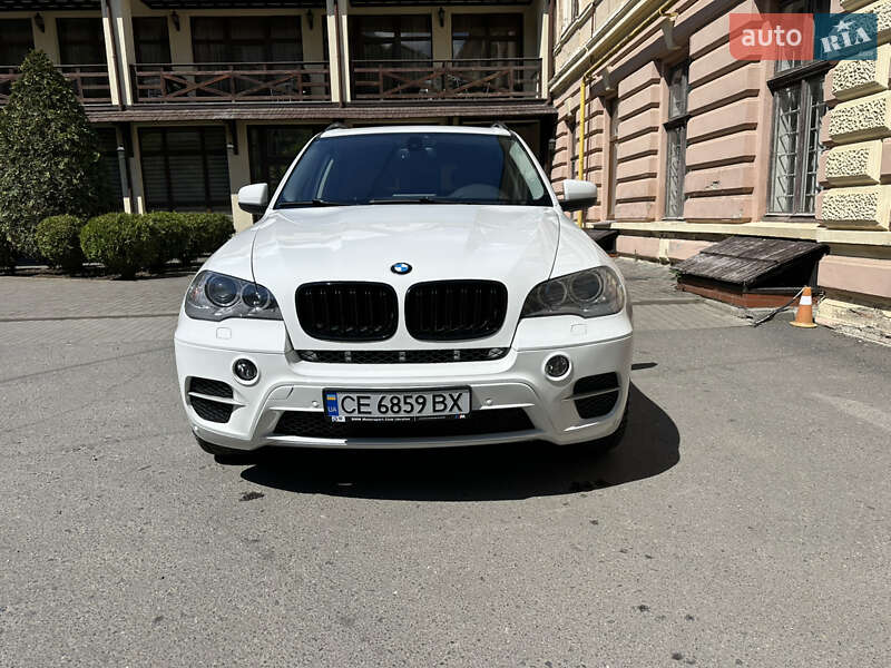 Позашляховик / Кросовер BMW X5 2012 в Чернівцях
