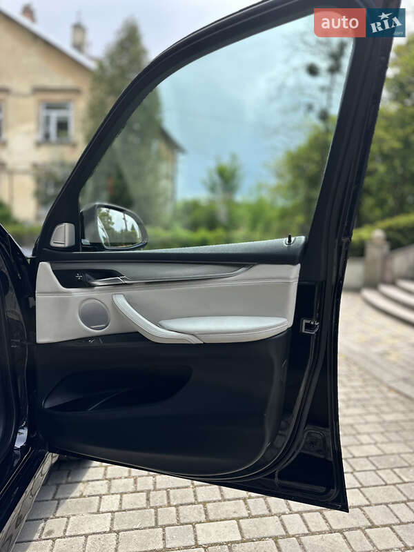 Внедорожник / Кроссовер BMW X5 2016 в Львове