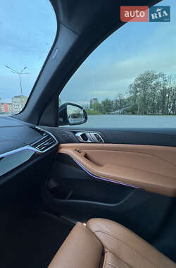 Внедорожник / Кроссовер BMW X5 2019 в 