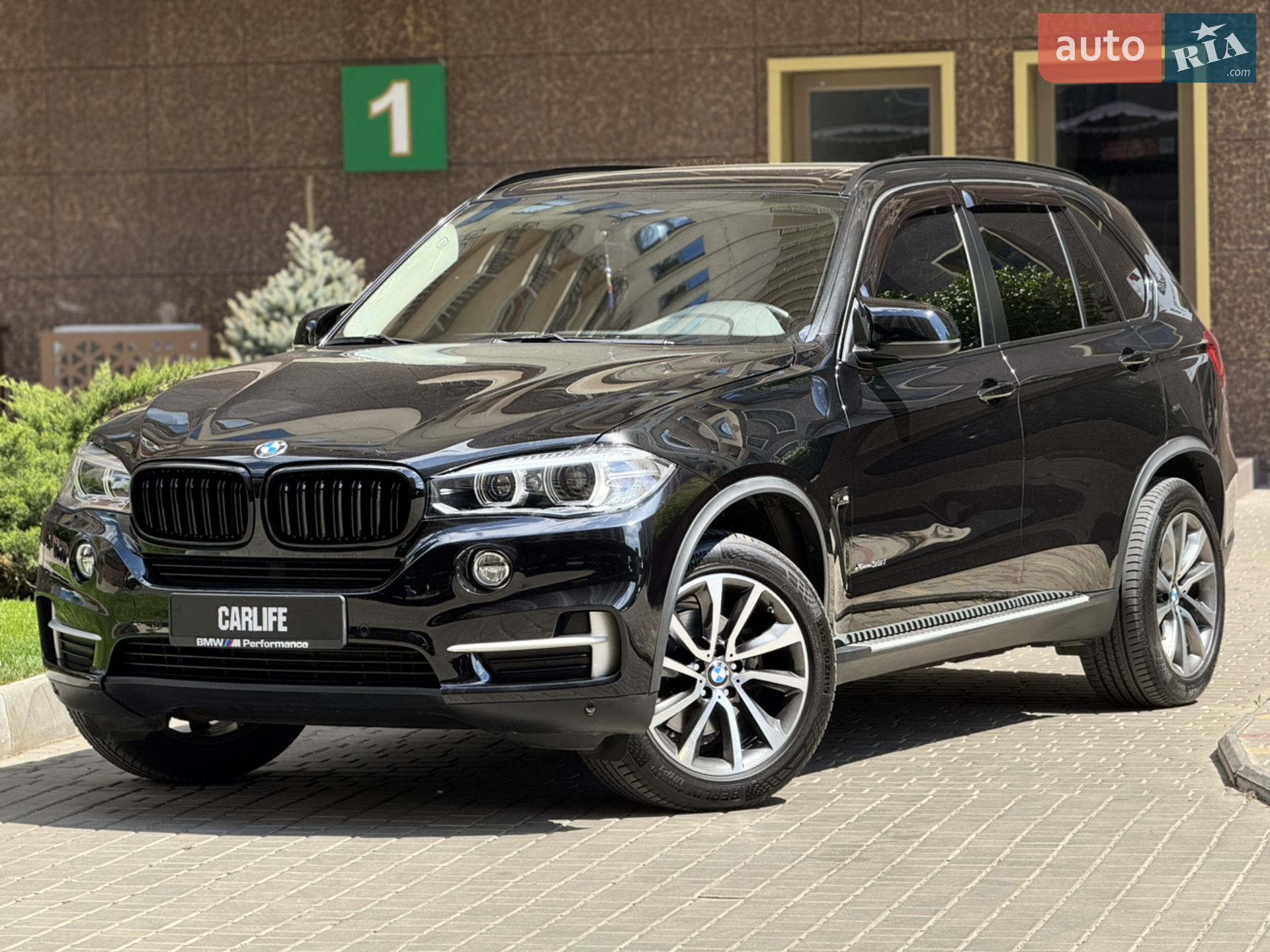 2015 BMW X5 - мініатюра 3